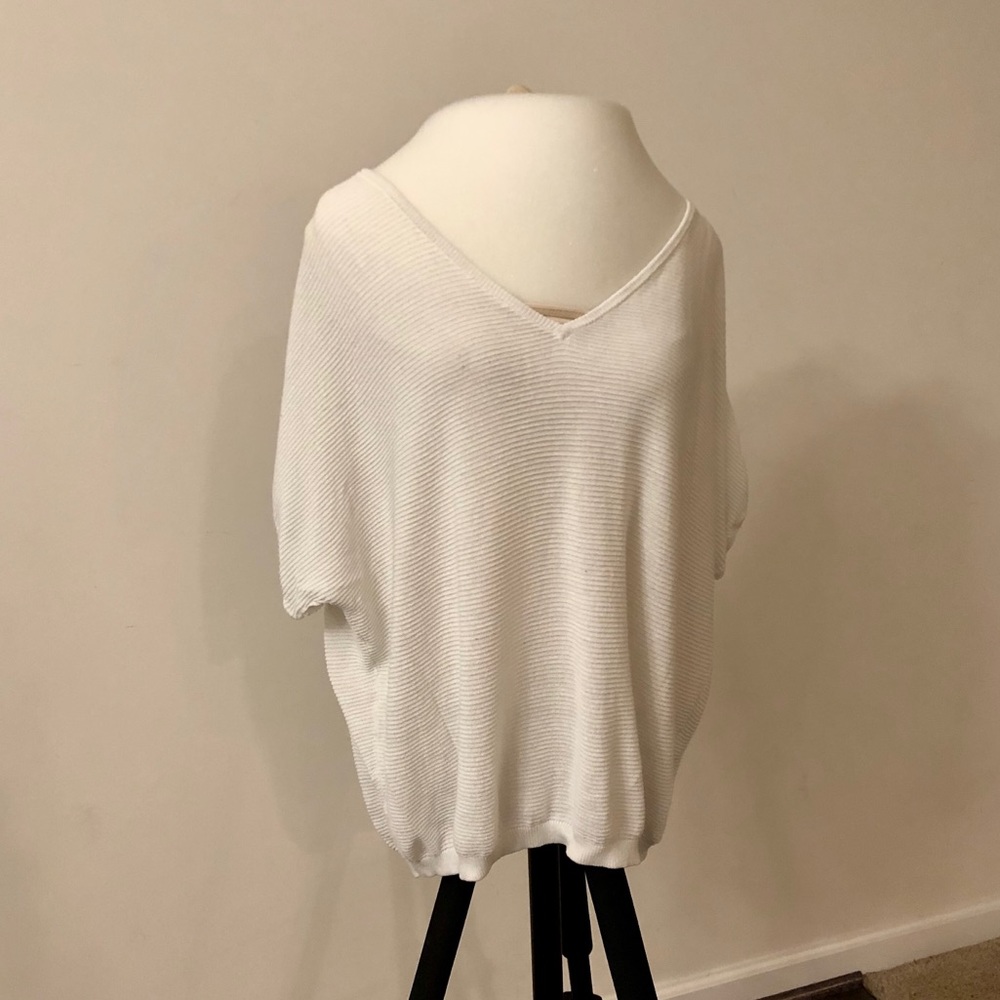 UNIQLO White Ribbed Textured Blouse